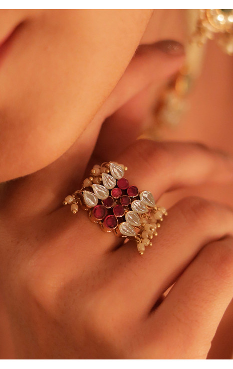 Zuni (Ring)